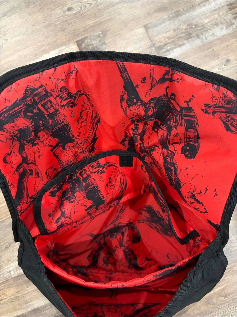 Loot Crate Transformers Messenger Bag NWT Flaws Gaming Computer Optimus Prime